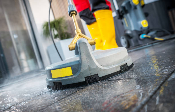 Why Choose Our Certified Pressure Washing Experts for Your Project Needs in Vineyards, FL?